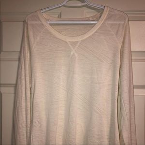 Cream Under Armour long sleeve